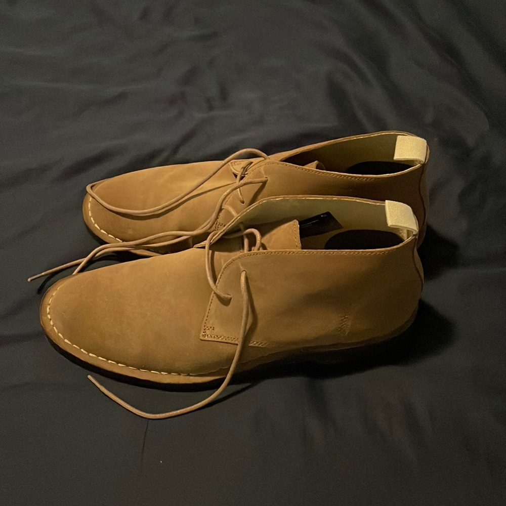 Banana Republic - Brendt Suede Chukka Boots - 12